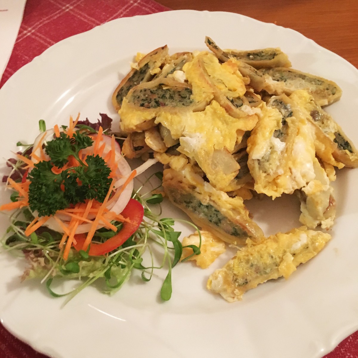 Schwaben-Klassiker: Geröstete Maultaschen mit Ei