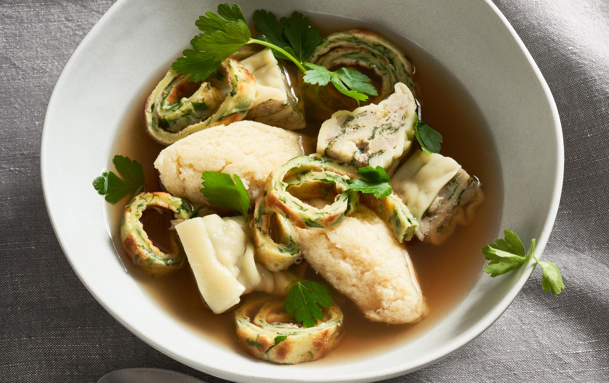 Schwäbische Hochzeitssuppe mit Maultaschen